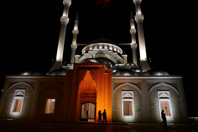 Gaziantep'te ilk teravih namazı kılındı 2