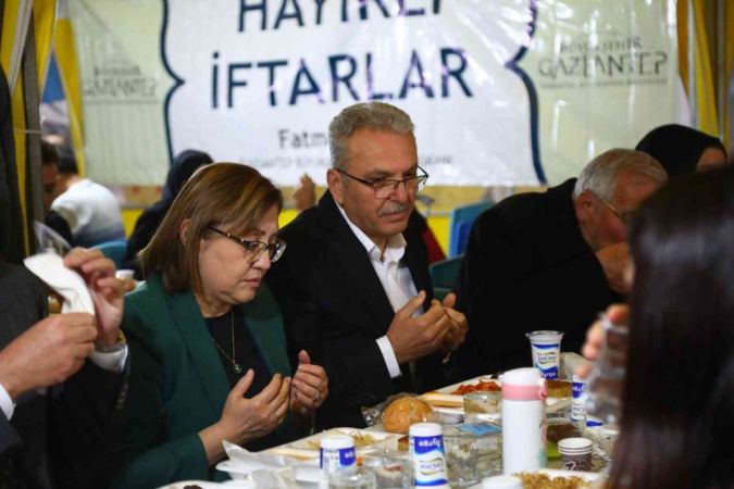 Fatma Şahin, Gazianteplilerle iftar sofrasında buluştu 6