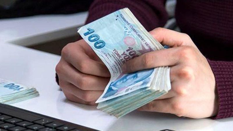 Emekli promosyon yarışı kızışıyor! Kampanyalar ile promosyon bedeli yükseliyor: O banka gelene anında 3000 TL nakit ödemesi yapıyor! 2