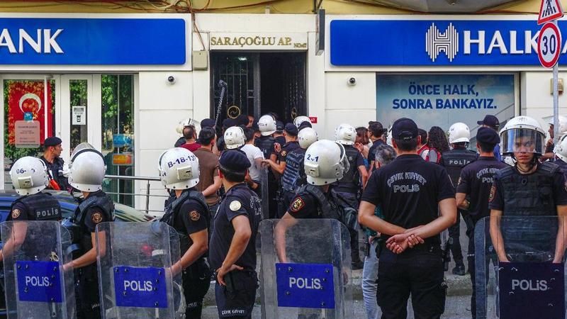 Emniyet Genel Müdürlüğü'nden Polis Promosyonu Hamlesi: O İsim Hakkında Suç Duyurusunda Bulunulacak! 1