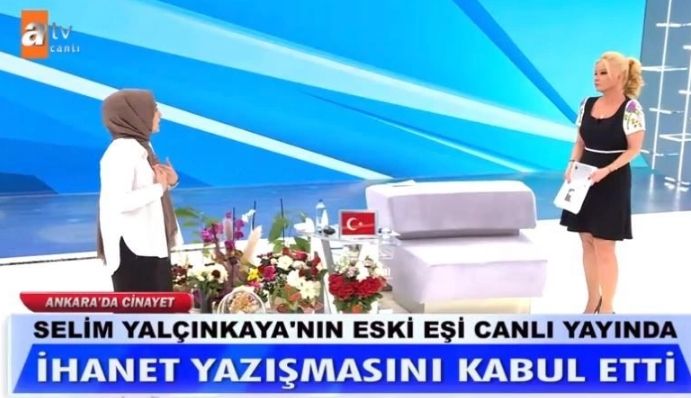 Müge Anlı'yı çıldırtan mesajlaşma: 'Ben Eşimle Böyle Konuşamam'. Öldürülen Selim Yalçınkaya'nın eski eşi  Derya Hanım'ın Müstehcen İhanet Yazışmalarını Gösterdi! 1