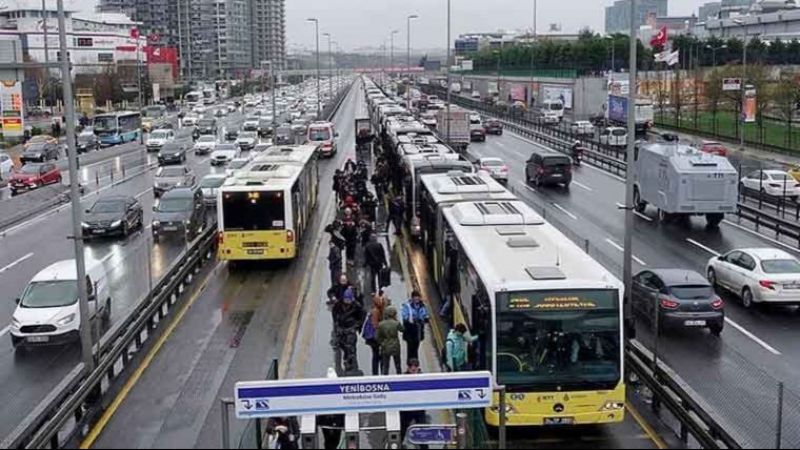 İstanbullulara Kötü Haber! Ulaşım Zammı Açıklandı! İndi- Bindi Ücretleri 40 TL'ye Dayandı! 4