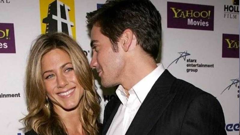 Jake Gyllenhaal filmdeki seks sahnesinde Jennifer Aniston ile arasına yastık koyduklarını itiraf etti 1