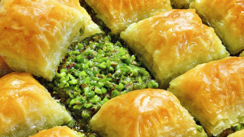 Gaziantep'te ZAMLAR! Esnafı, VATANDAŞI BİTİRDİ! Gazianteplilerin gözbebeği baklavaların fiyatları da arttı! İşte 2023 yılı Gaziantep güncel baklava fiyatları… 1