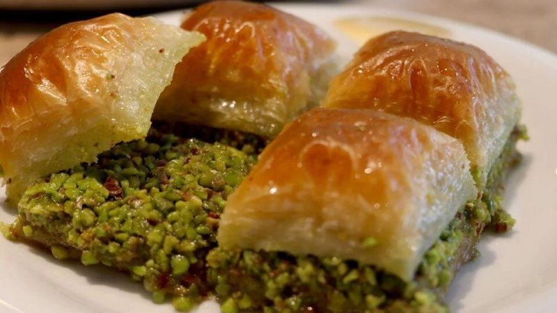 Gaziantep'te ZAMLAR! Esnafı, VATANDAŞI BİTİRDİ! Gazianteplilerin gözbebeği baklavaların fiyatları da arttı! İşte 2023 yılı Gaziantep güncel baklava fiyatları… 3