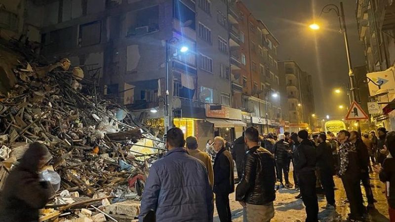 Depremin Ardından Büyük Yıkım! Gaziantep'te Elektrikler Kesildi, Halkın Endişeli Bekleyişi Sürüyor! 1