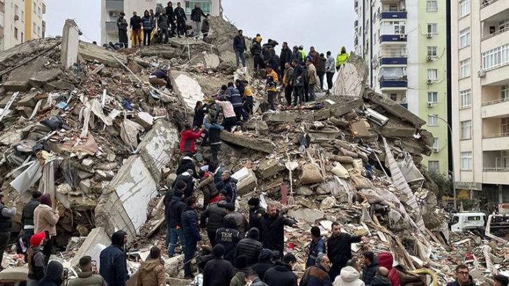 Deprem sonrası okulların tatil edilip edilmeyeceği sorusu yanıt buldu! Gaziantep Valisi Davut Gül’den açıklama gecikmedi! Cumhurbaşkanı Yardımcısı Fuat Oktay da konuştu! 1