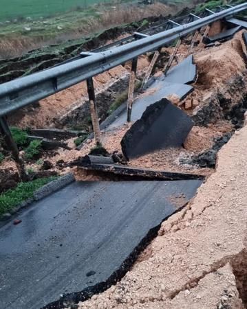 Gaziantep’i etkileyen deprem TAG Otoyolu’nu da vurdu! Ulaşım ve Altyapı Bakanlığı açıkladı: trafik alternatif yoldan akıtılacak 3