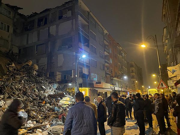 Gaziantep’te can kaybı 468’e yükseldi! Bakan Kurum’dan depremin acı bilançosuna açıklama geldi! AFAD Gaziantep Koordinasyon Merkezi’nden konuştu 2