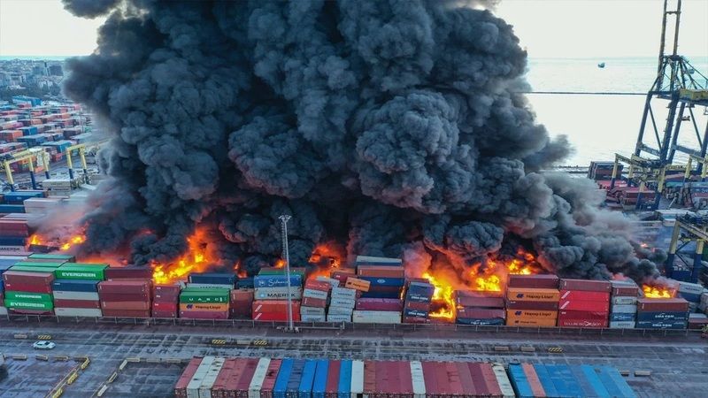 Deprem Sonrası Hasar Devam Ediyor! İskenderun Limanında Çökmeler Var! 4