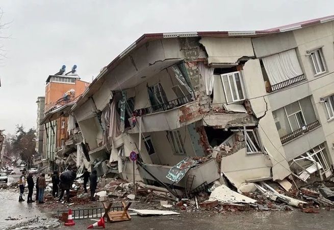 İsviçreli bilim insanı depremden hemen sonra uyardı: “Bu kesinlikle tekrar olabilir…” Bölgeyi de tek tek anlattı 1