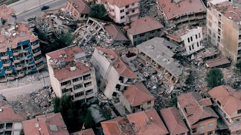 Büyükşehir Belediyesi, Öngörülen İstanbul Depremi İçin Harekete Geçti! 2000 Yılı Öncesine Ait Binalar İçin Ücretsiz Denetleme Hizmeti Sunulacak! 2