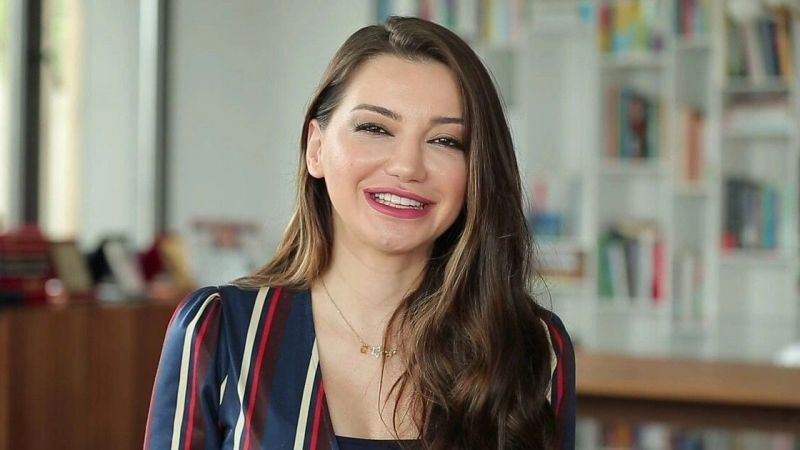 Annesi İstemediği İçin Sözlüsünü Terk Etti! Genç Kadın Soluğu Esra Ezmeci'nin Yanında Aldı! Sevgi Bu Değil! 2