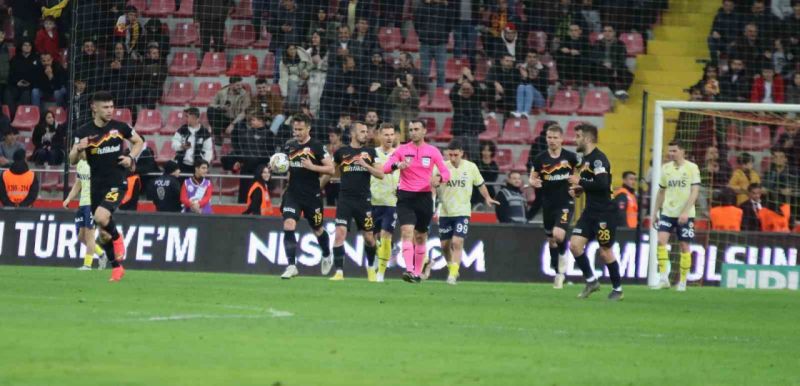 Spor Toto Süper Lig: Kayserispor: 1 - Fenerbahçe: 2 (Maç sonucu) 21