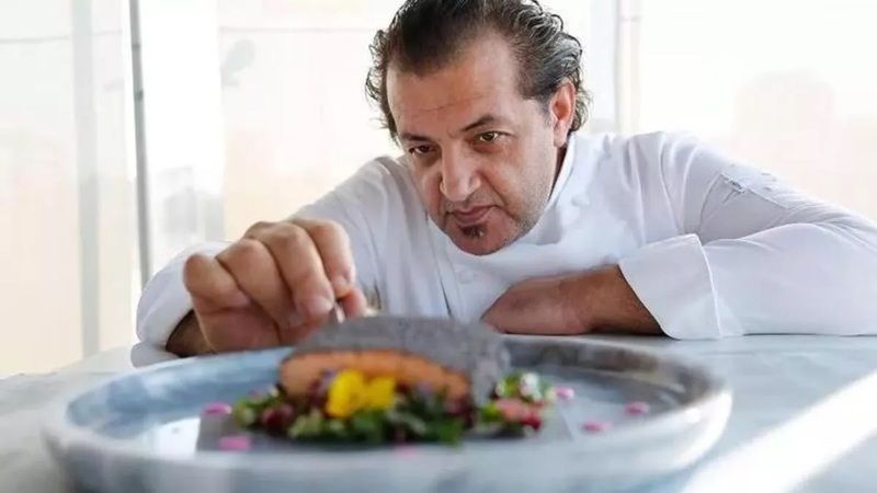 MasterChef’in jüri üyesi Mehmet Yalçınkaya, Gaziantep’ten yardım göndereceklere seslendi: “Artık proteine geçmemiz lazım…” Deprem bölgelerini unutmadı! 3