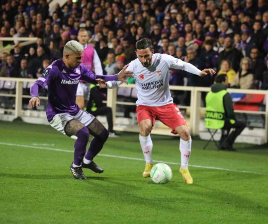 UEFA Avrupa Konferans Ligi: Fiorentina: 1 - Sivasspor: 0 (Maç sonucu) 6