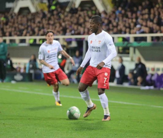 UEFA Avrupa Konferans Ligi: Fiorentina: 1 - Sivasspor: 0 (Maç sonucu) 10