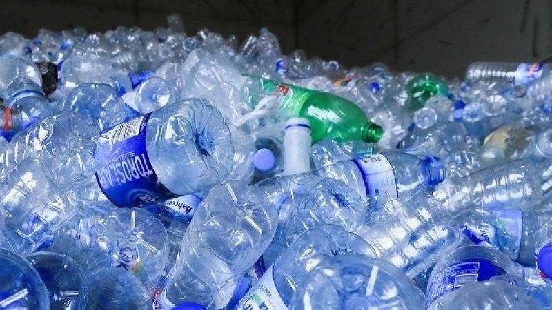 Plastik Şişe İle Kaplar İçin Yeni Dönem! Depozitolu Olacak Ambalajları Makineye Atanlar Para Alacak! 1