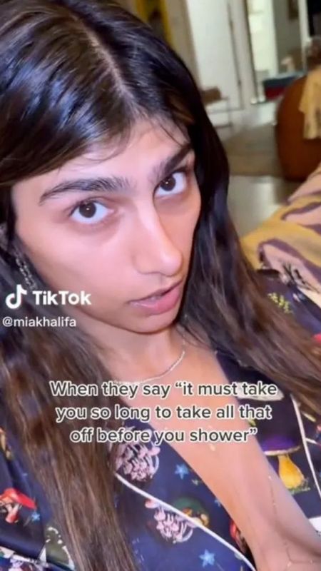 Ünlü Oyuncu Mia Khalifa Banyodan Tiktok Yayını Açtı! Khalifa’nın Banyodaki Hali Gündem Oldu! Hel Öyle Bir Şey Yaptı Ki… 3