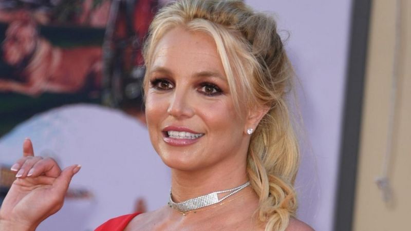 Amerika basını çalkalanıyor! Britney Spears kocası yerine korumasıyla tatile çıktı! 1