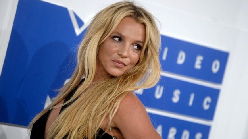 Britney Spears hakkındaki itiraflar herkesi şaşırttı! Yönetmen Fenton Bailey’den Spears açıklamaları! 3