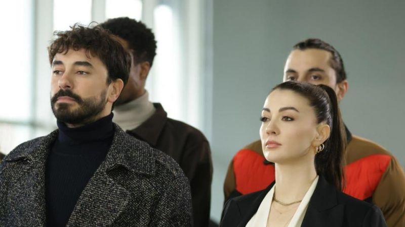 Kanal D'nin yeni "Kraliçesi"  Burcu Özberk'e partneri Gökhan’dan övgü dolu sözler! “Birbirimizi tamamlıyoruz, onu görünce sete koşa koşa geliyorum" 1