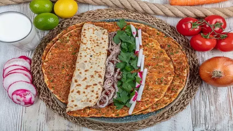 Antep Usulü Lahmacun Tarifi, Antep Usulü Lahmacun Nasıl Yapılır? Evde Antep Usulü Lahmacun Yapılışı 3