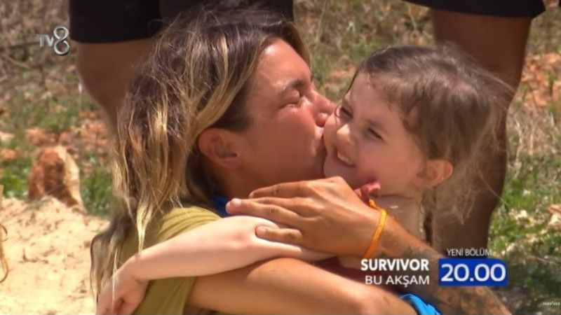 Survivor adasında duygusal karşılaşma! Survivor Asena ve kızı Lidya ağlattı! Öpmelere doyamadı! 3