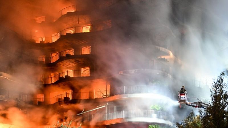 İzmir’deki yangına dair açıklama geldi! İbrahim Tatlıses yangına dair açıklamayı sosyal medya hesabından yaptı! 3