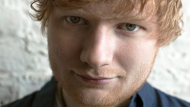 Ed Sheeran mahkemede gitar çaldı şarkı söyledi! Mahkemede nasıl beste yaptığını gösterdi! 3