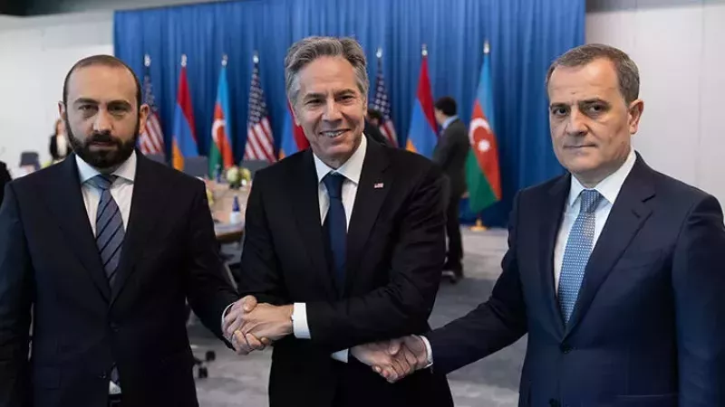 Azerbaycan ve Ermenistan Arasında Tarihi Anlaşma Taslağına İmza Atıldı! ABD, Ermenistan ve Azerbaycan Arasında Kalıcı Barışa Yardımcı Olacak! Ermenistan ve Azerbaycan Arasında Yıllar Süren Çekişme Sonunda Çözüme Kavuşuyor! 1