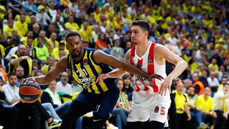 Olympiacos'ta Papanikolaou Telaşı! Fenerbahçe Maçında Sahada Olmayabilir... 1