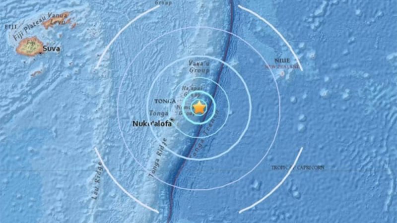 7,6 deprem sonrası halk sokaklara döküldü! Deprem sonrası tsunami tehlikesi… 2