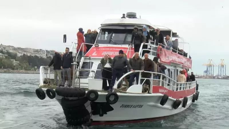 Kız Kulesi’ni İlk Gün İçin İnsanlar Sabaha Kadar Sırada Bekledi: "Gitmek İstemiyoruz!" 2