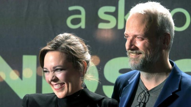 İşte Olivia Colman’ın Ed Sinclair’e duyduğu büyük aşk! Meğer o yanında yokken uyuyamıyormuş… 2