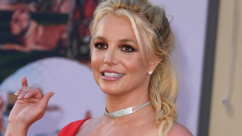 “Çıplak doğduk. Kendimi en saf halimle görmeliyim” dedi eşi de destekledi! Britney Spears’in çıplak pozlarının savunması! 4