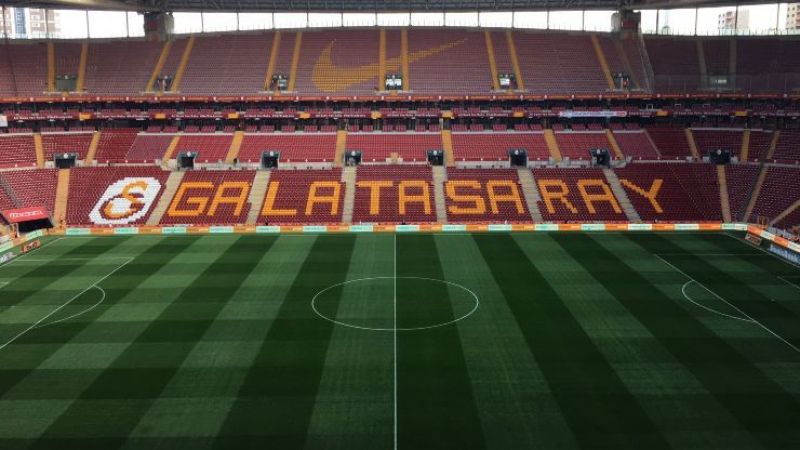 Galatasaray taraftarlarına büyük müjde! Tarih önce çekildi… Derbi öncesi GS Store raflarına yetişecek! 3