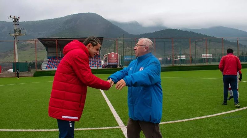 Mehmet Özkan kulübün devredileceğini açıkladı! Futbol camiası Özkan’a destek çağrısı yaptı! 3