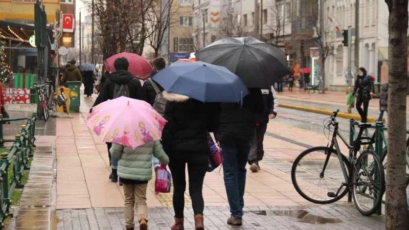 Meteoroloji’den alınan bilgilere göre hafta sonu hava durumu! Yurt geneli için çok bulutlu hava beklentisi! 3