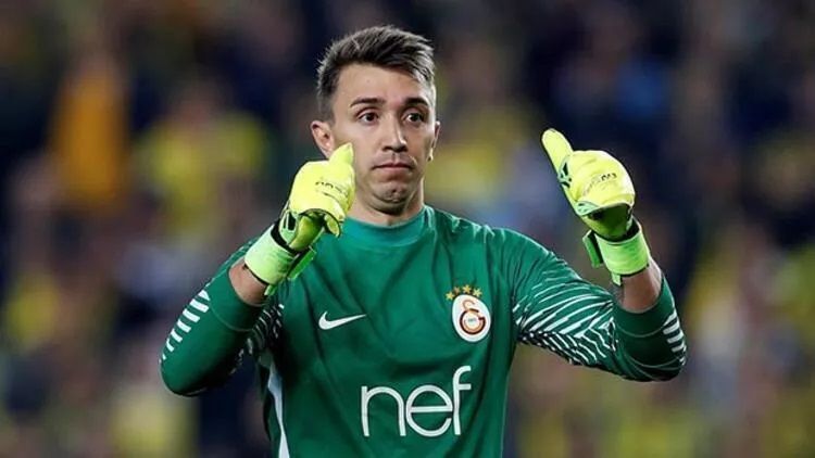 Galatasaray’ın şampiyonluğa son adımı! Transferler sürecinde ise yeni isim Muslera oldu! 2