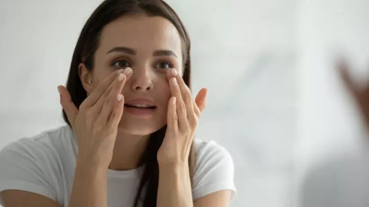 Gözaltı torbalarına doğal çözümler! Dermatologlar tarafından hap bilgiler! 1