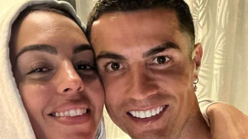 Ronaldo ile sevgilisi Georgina’nın arasındaki “ilişki sözleşmesi” ortaya çıktı! “Ayrılırsa ömür boyu aylık 100 bin Euro ödeyecek” 1