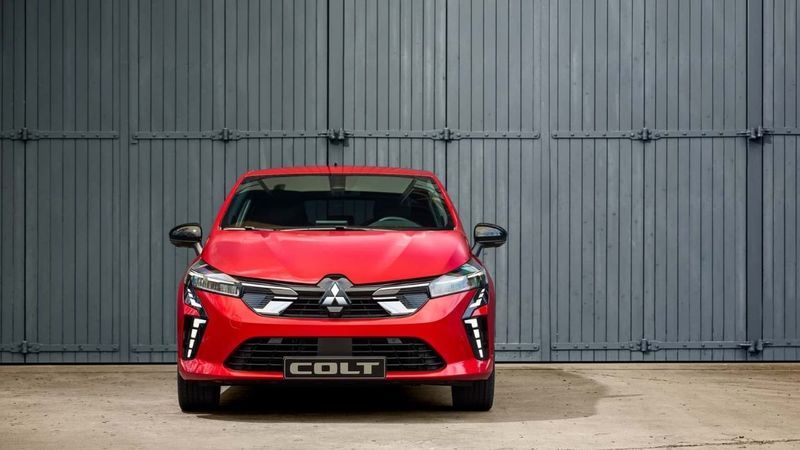 Renault Clio İsteyenlere Müjde! İşte Clio’nun Alternatifi Mitsubishi Colt! 1