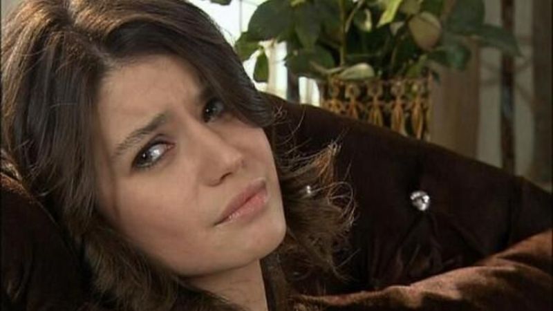 Beren Saat ve Kıvanç Tatlıtuğ efsanesi devam ediyor! 13 yıl sonra yeniden… Aşk-ı Memnu ekranlara dönüyor! 1