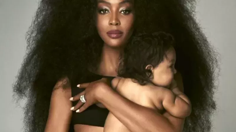 Eski Model Naomi Campbell Hayranlarına Sürpriz Yaptı! 53 Yaşında 2. Çocuğunu Kucağına Aldı! İşte Bebeğin Cinsiyeti… 3