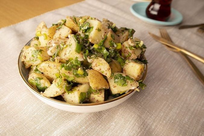 Aklınızda bulunsun! Patates salatası yaparken 1 kaşık ekleyin lezzetini tam ikiye katlıyor 1