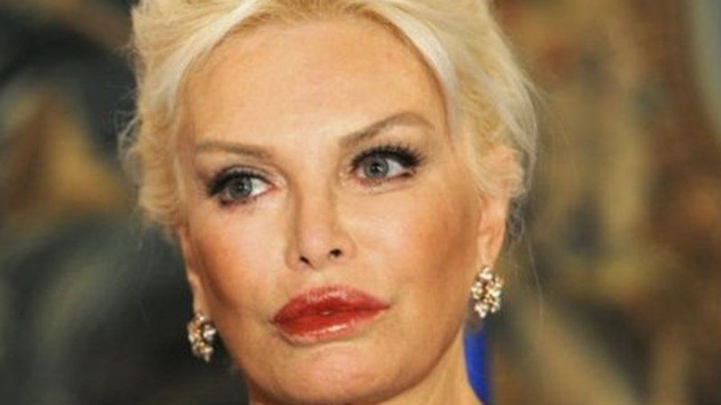 Ajda Pekkan 77 değil 17 gibi… Beyaz mayosuyla hem şaşırttı hem de beğeni topladı! “Barbie’yi Ajda oynamalıydı…” 3