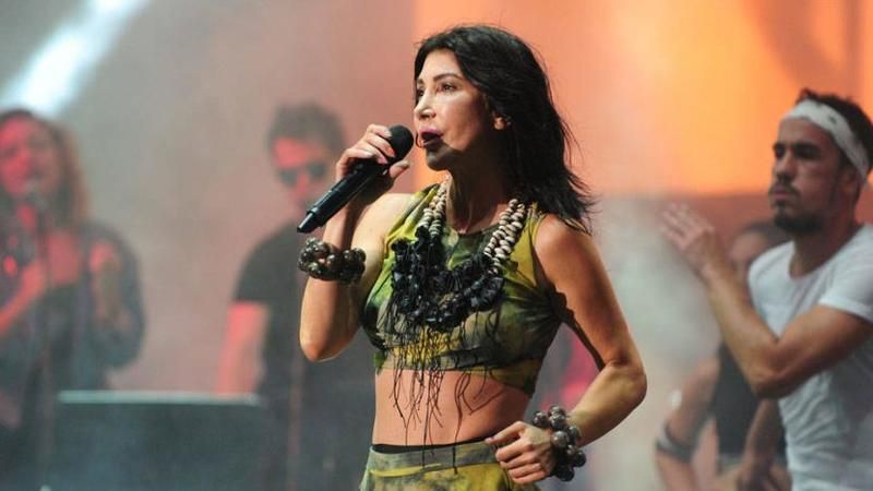 Hande Yener’in Kıbrıstaki küçük cenneti! Son albümünü yayınladı, ülkeyi terk etti! 1