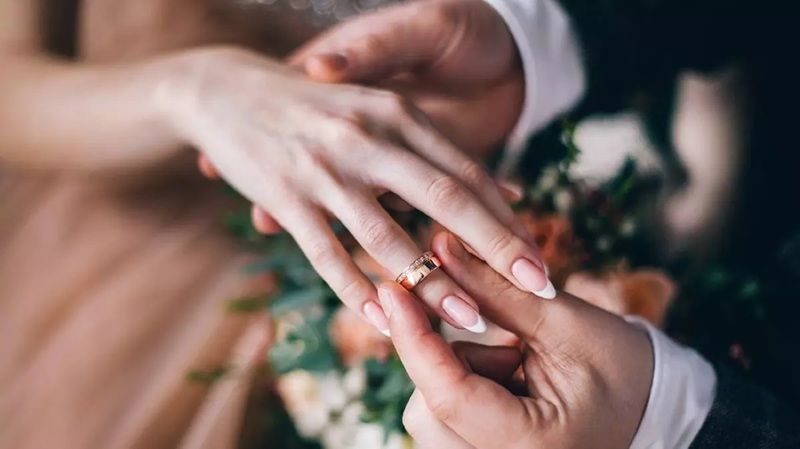 Onlarla yola çıkan yolda kalır! Nikah masasında bırakacak potansiyelde, astrolojinin en güvenilmez 3 burcu! 1