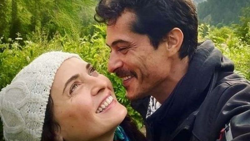 Boran Kuzum’dan Aslıhan Gürbüz’e moral öpücüğü! Şok ayrılıktan sonraki öpücüklü paylaşım sosyal medyayı salladı 2